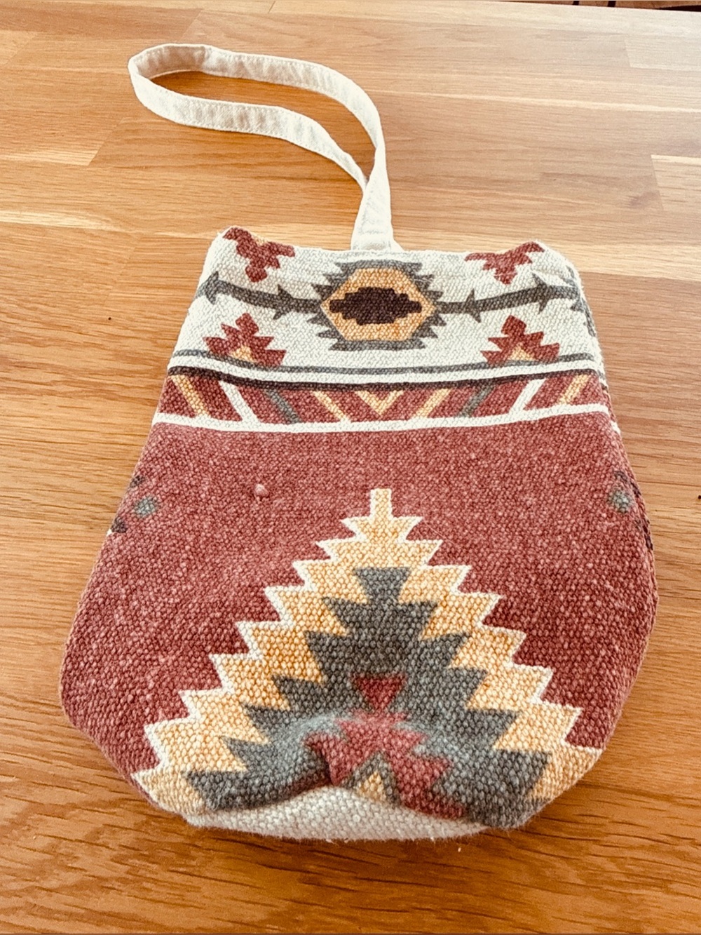 Southwest Wine/Water Bag. Body is 9”, strap is 23” Total. Like New.